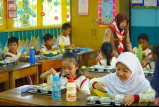 Jadi Percontohan, SPPG Polri Pejaten Layani Beberapa Sekolah di Bawah Naungan Yayasan Kemala Bhayangkari atau Sekolah Umum di Pasar Minggu