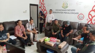 LSM Trinusa Pekalongan Raya Menggelar Audiensi dengan Kejaksaan Negeri Kab Pekalongan Terkait Kasus Arisan PCX, Kejaksaan Tegaskan Proses Sesuai Prosedur