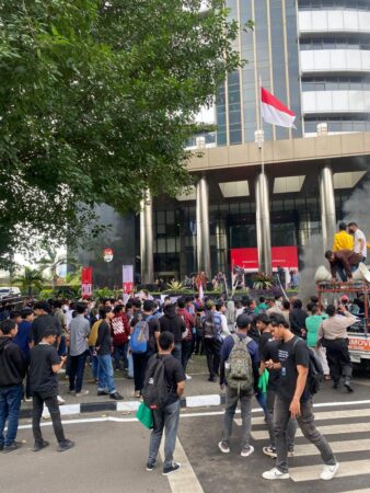 Aliansi BEM DKJ  Bergerak Minta KPK Usut Tuntas Dugaan Tambang Ilegal di Halmahera Timur