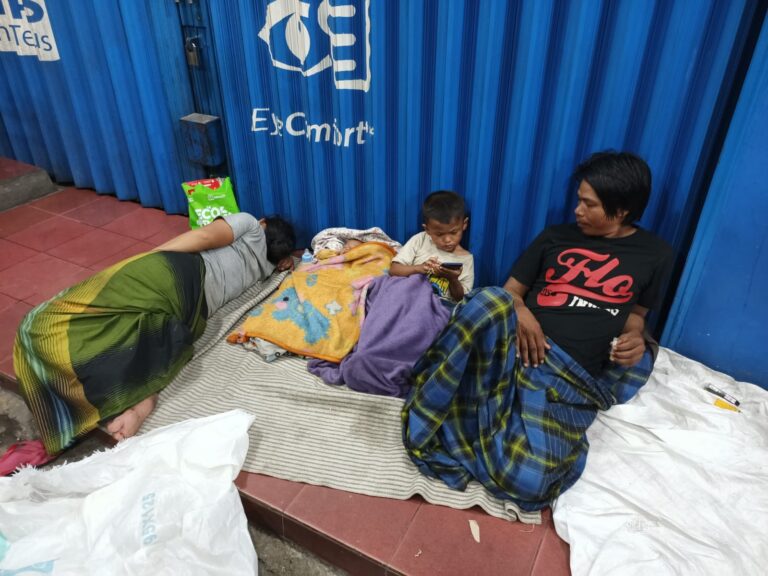 Prof. Dr. KH. Sutan Nasomal SH MH menyampaikan keprihatinan atas kemiskinan rakyat di tengah perayaan HUT RI ke-80, menyoroti kisah keluarga pemulung di Bogor.