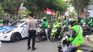 Polres Pamekasan Bersama Komunitas Ojol Pamekasan Gelar Doa Bersama, Atas Wafatnya Affan Kurniawan