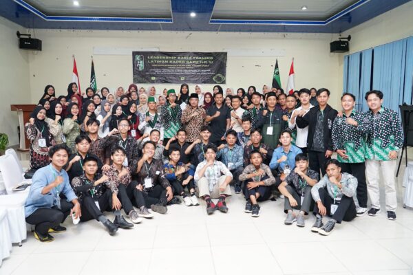 Ketua Umum Apkasi sekaligus Bupati Lahat, Bursah Zarnubi, Hadiri Stadium General LK1 HMI Cabang (P) Lahat