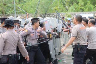 Polda Jatim Gelar Gelar Latihan Peningkatan Kemampuan Dalmas Di Polres Pamekasan