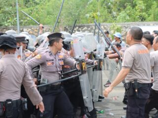 Polda Jatim Gelar Gelar Latihan Peningkatan Kemampuan Dalmas Di Polres Pamekasan