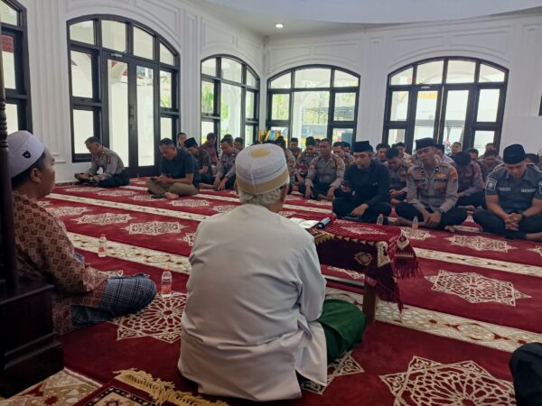 Polres Pamekasan Gelar Binrohtal, Kuatkan Mental dan Moral Personel