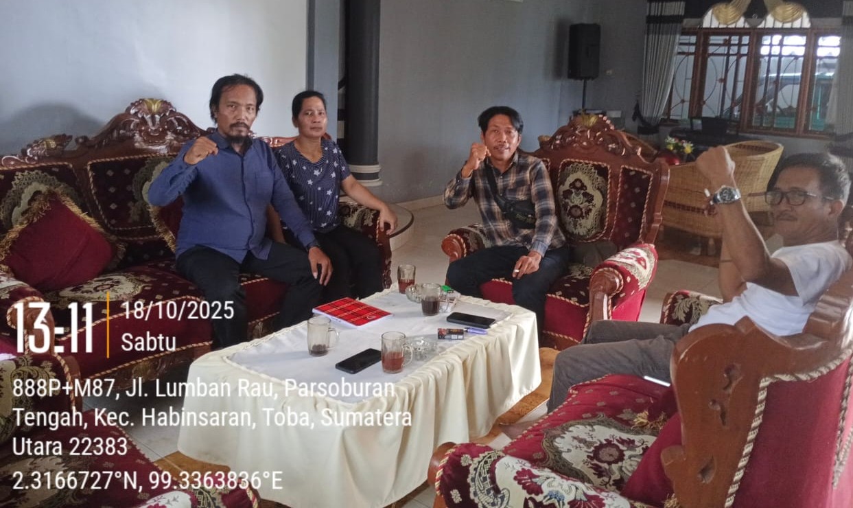 Ria Agustina Hutabarat, penetapan status tersangka dilakukan secara tiba-tiba. dalam wawancara bersama tim redaksi