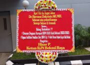 Pelantikan Kajati Jabar, Papan bunga ucapan selamat dari RJN Bekasi Raya di halaman Kantor Kejati Jawa Barat.