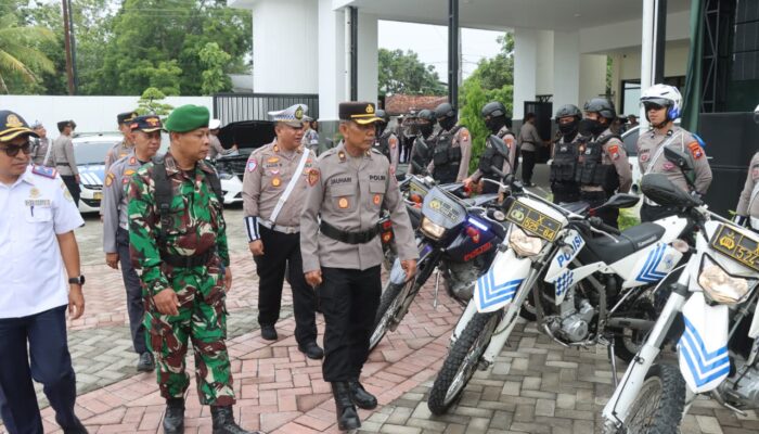 Apel Gelar Pasukan Ops Zebra Semeru 2025, Kabag SDM Polres Pamekasan Sampaikan Beberapa Penekanan Kapolda Jatim