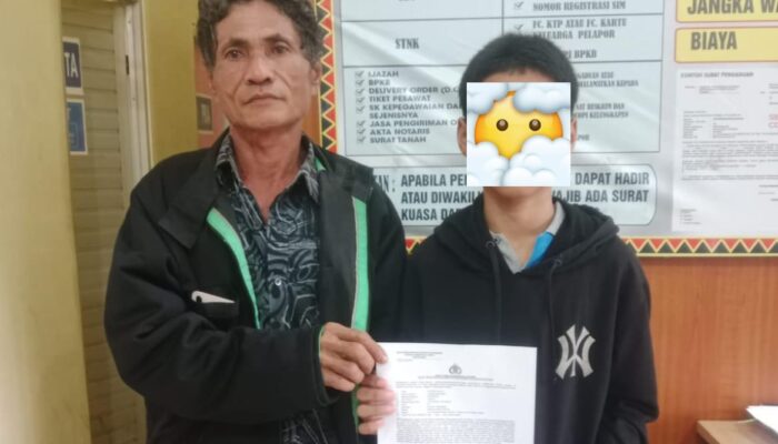 Fatizaro Gulo Mohon Kepada Kapolres Nias Agar Kasus Penganiayaan Terhadap Anaknya Segera Di Proses