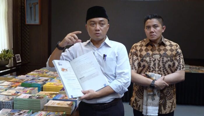 Prabowo Bertekad Perbaiki Buku Ajar SD-SMA, Jadikan Negara Lain sebagai Referensi
